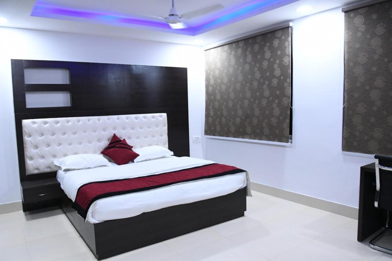 Tiger Den Club & Resort Palia Kalan Luaran gambar